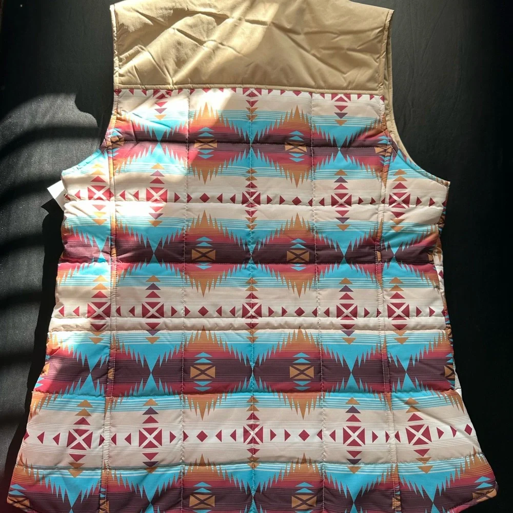 Ariat Southwestern Patterned Vest with Red and Blue Accents - Picture 3 of 3